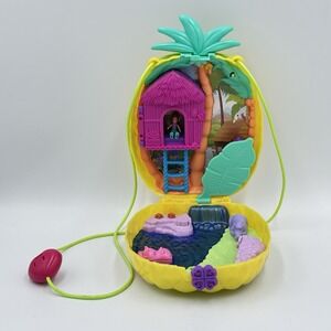 Polly Pocket Pineapple Purse Tropical Playset Includes 1 Figure Jungle Fun